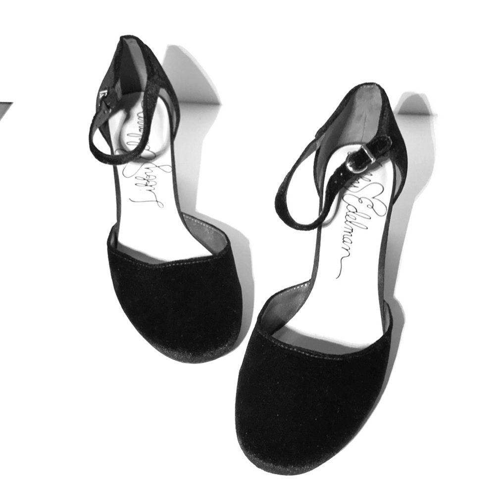 Libby Edelman Velvet Heel-New!